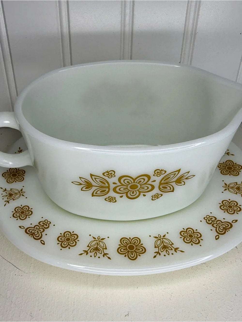 Pyrex BUTTERFLY GOLD # 77-B Gravy Boat and # 77-U Underplate Vintage